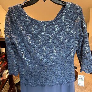 Alex Evenings Gown Size 8 NWT